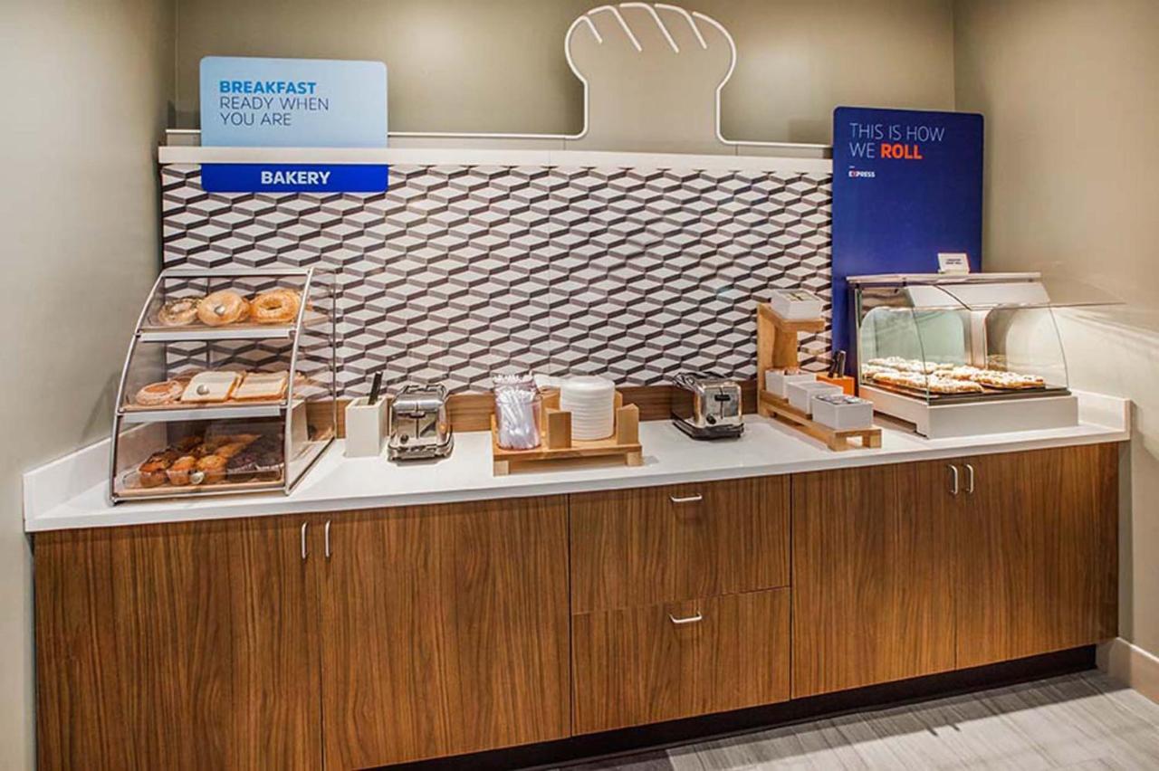 Holiday Inn Express Independence - Kansas City By Ihg Exterior foto